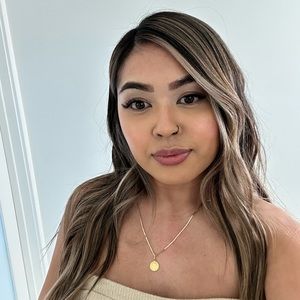 Meet your Posher, Marissa